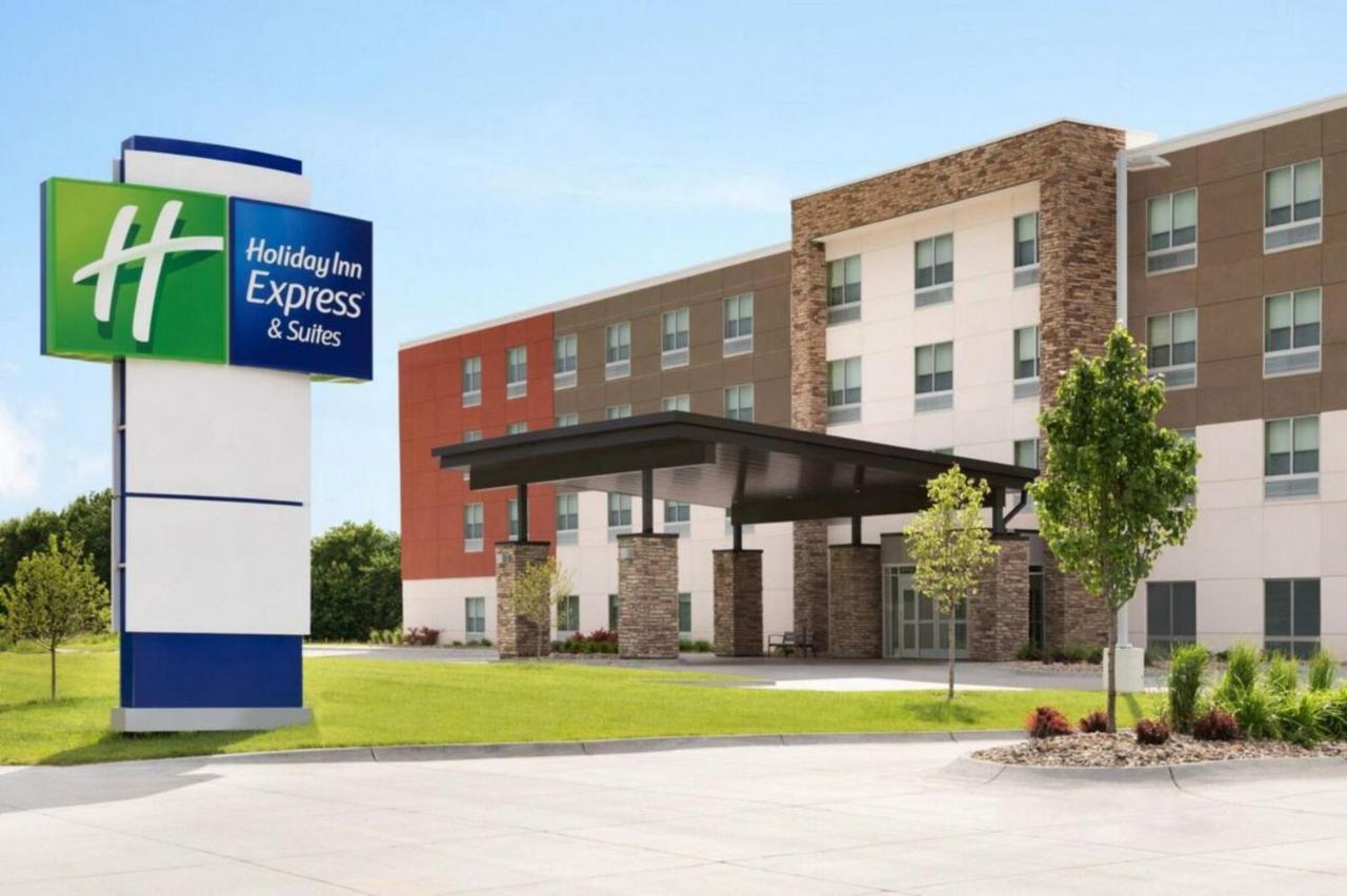 Holiday Inn Express & Suites Oscoda By Ihg Exterior foto